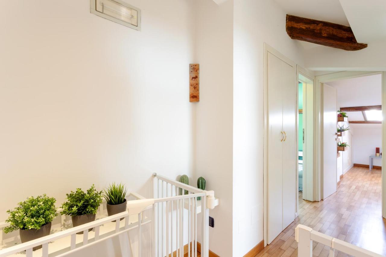 Appartement Casa Ginevra - 3 Minutes Walk From The Sea à Livourne Extérieur photo